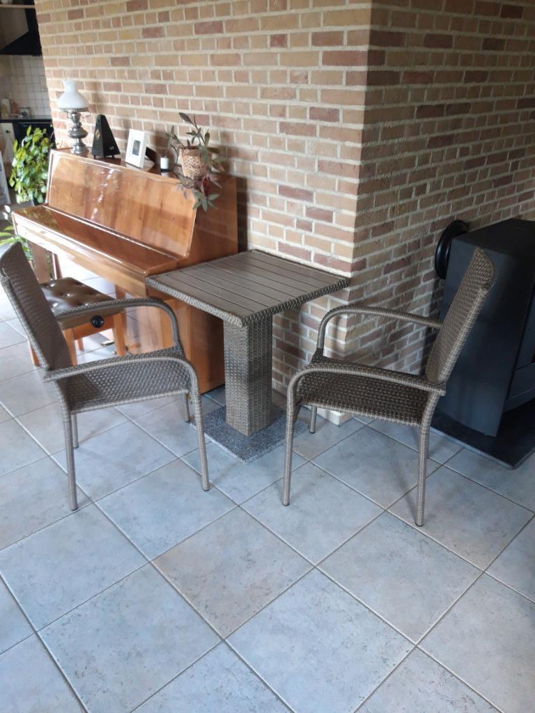 Ensemble NEUF : table bistro et deux chaises Jutlandia, Tuin en Terras, Tuinsets en Loungesets, Nieuw, Tuinset, Aluminium, 2 zitplaatsen