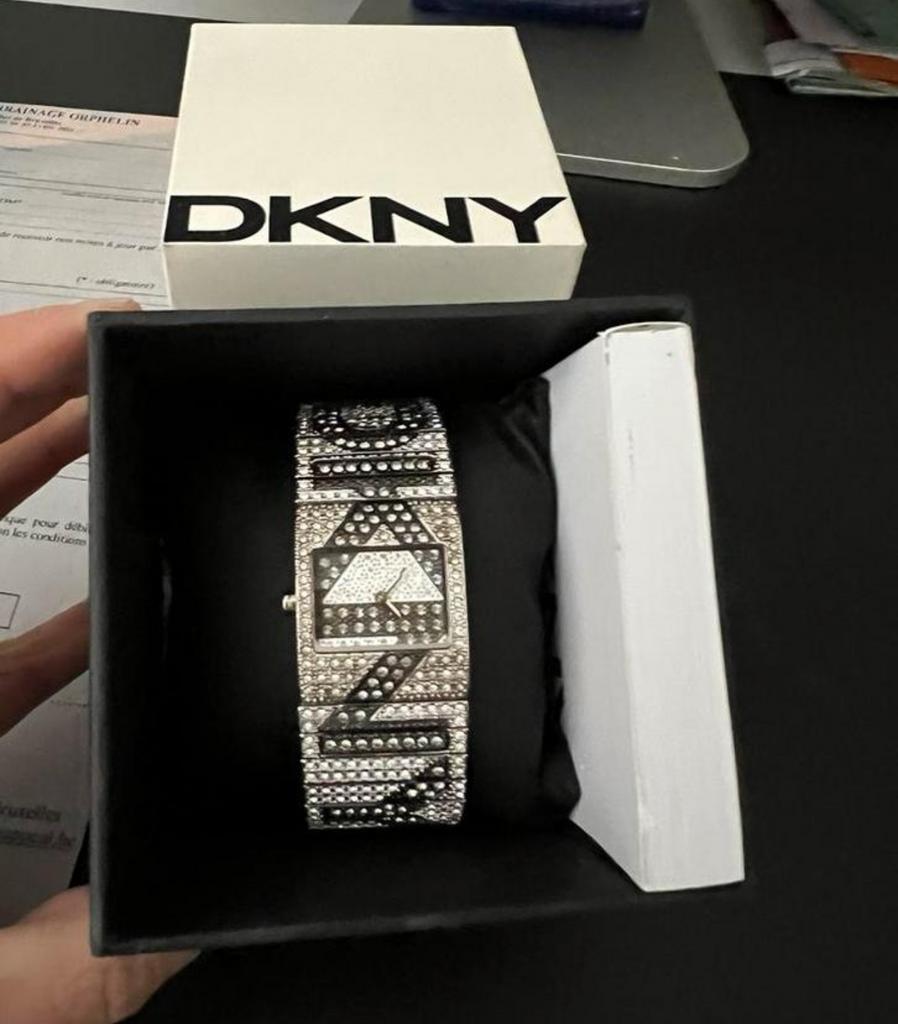 Mooie DKNY horloge - 100% origineel, Ophalen of Verzenden
