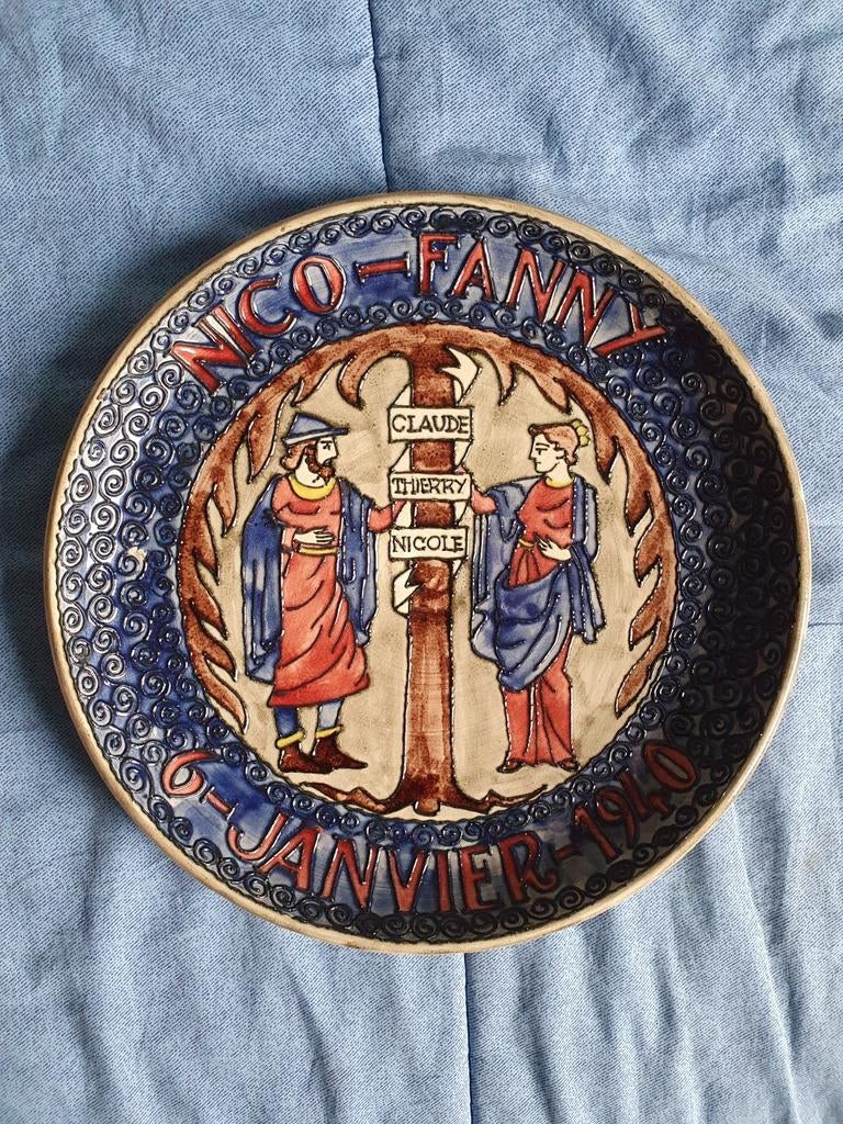 Grand plat signé Joost Marechal daté 6 janvier 1940, Enlèvement ou Envoi