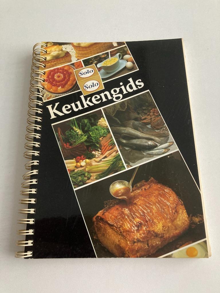 Kookboekje SOLO : " Keukengids " S. Vital 1983, Collections, Marques & Objets publicitaires, Enlèvement ou Envoi, Comme neuf, Autres types