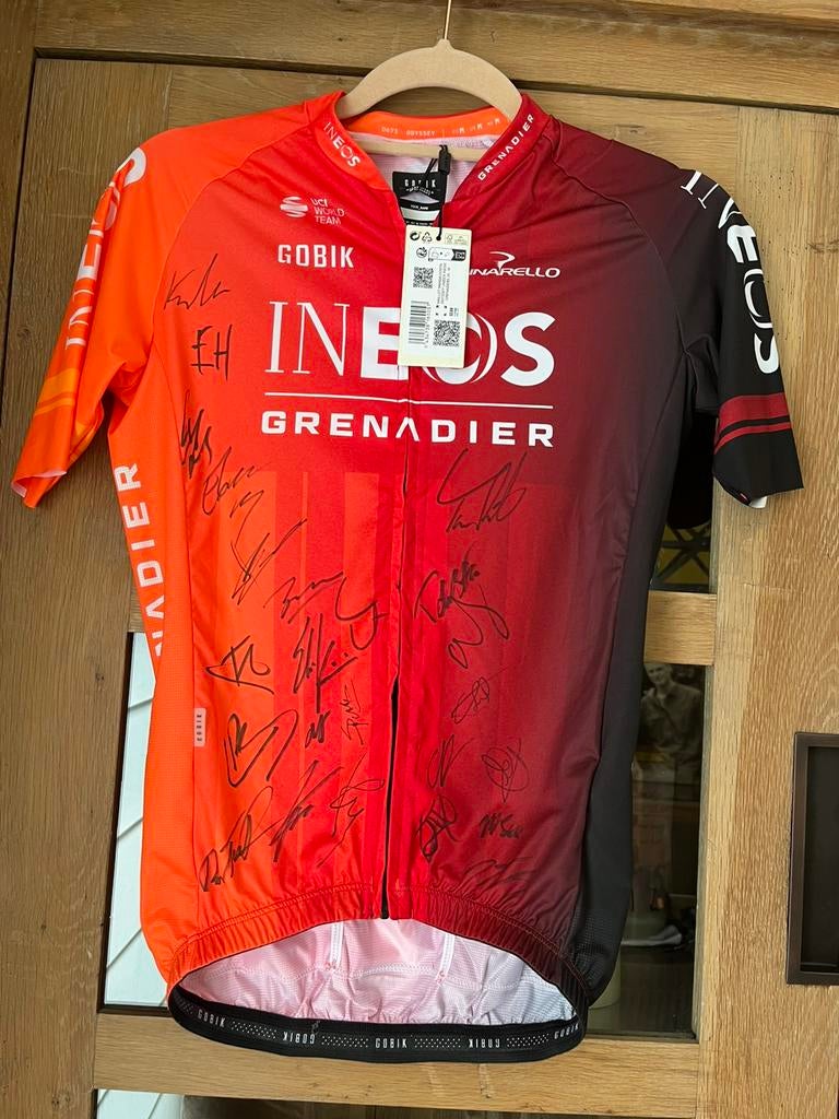 Gesigneerd wielrennerstrui ineos maat m gobik, Ophalen of Verzenden, Nieuw, Overige typen