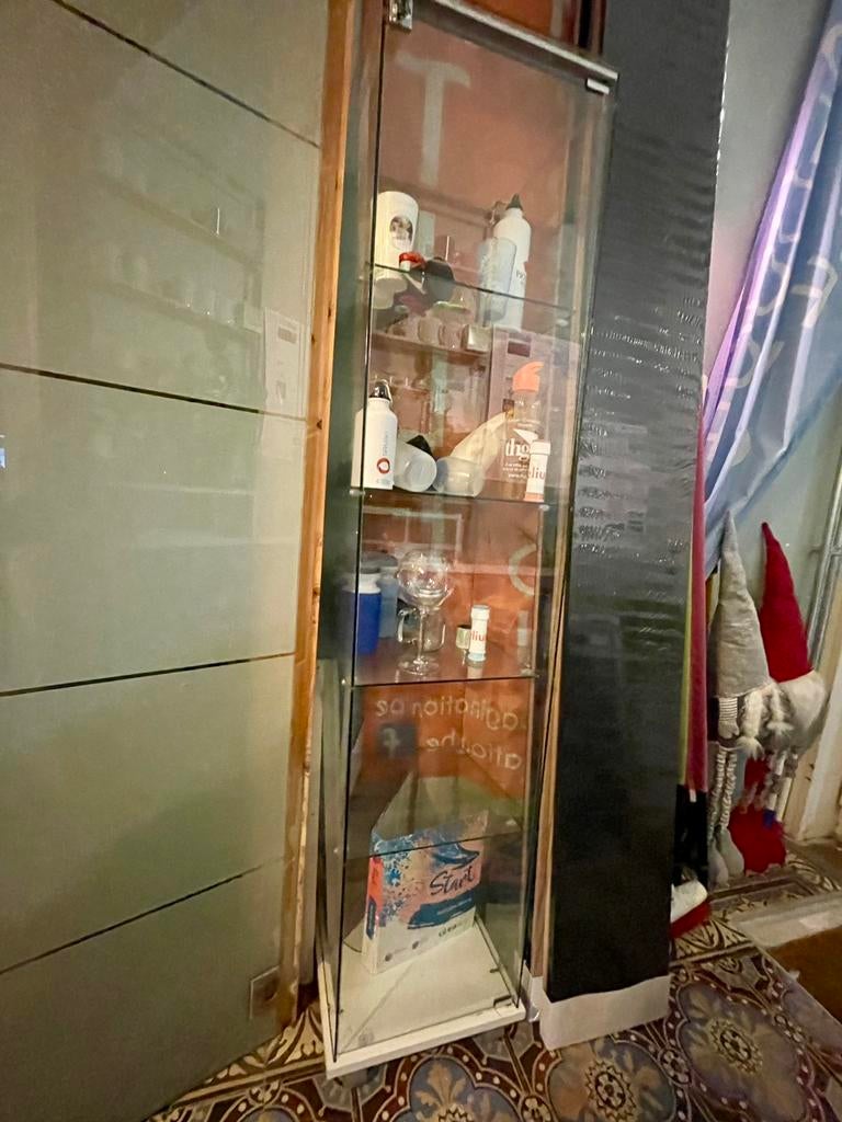 Vitrine retif sur roulette, 25 à 50 cm, Vitrine, Utilisé, Moins de 50 cm