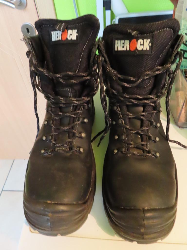 Veiligheidsschoenen, Ophalen, Zo goed als nieuw