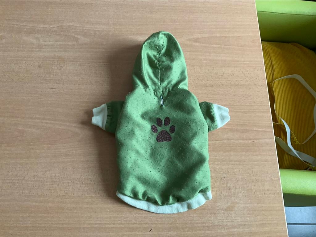 Groen truitje kleine hond,merk I love pets, Dieren en Toebehoren, Hondenkleding, Ophalen of Verzenden, Zo goed als nieuw, Hondentrui
