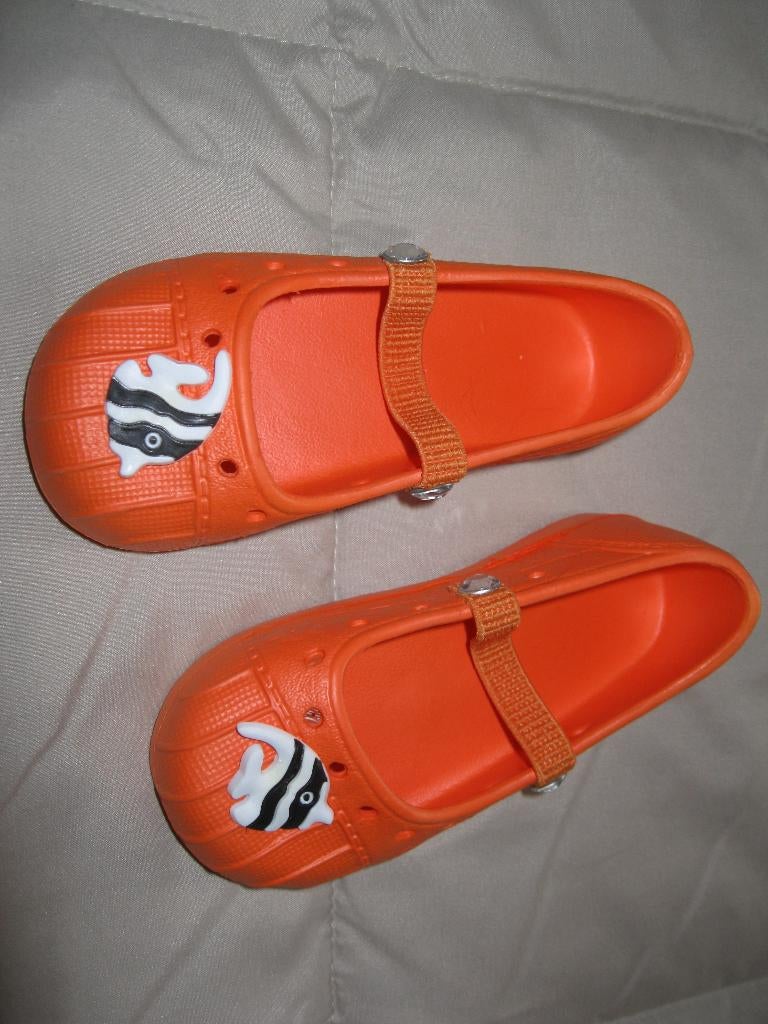 Chaussures de plage neuves orange 23, Enfants & Bébés, Neuf, Enlèvement ou Envoi, Chaussures, Fille