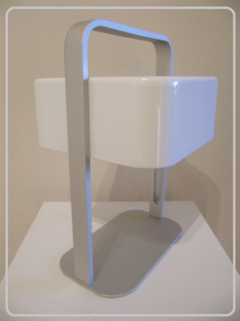 DESIGN Tafellamp van >>> LINEA VERDACE <<< wit/grijs en glas, Ophalen
