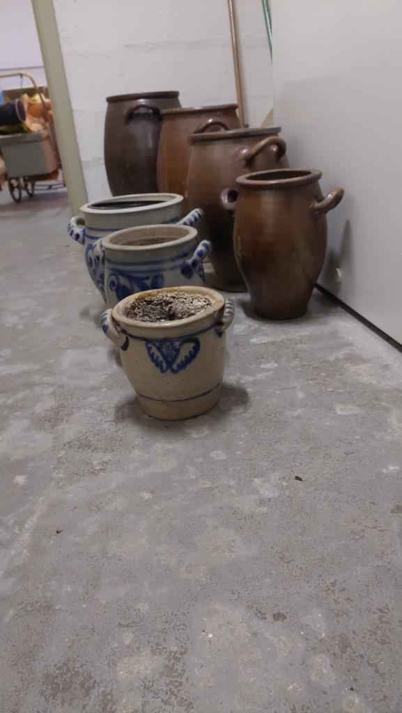 pot en grès, Enlèvement, Utilisé