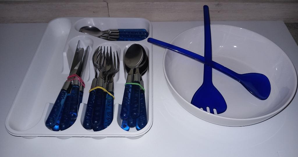 Ménagère 24 pieces +1 plat  & couverts à salade, Maison & Meubles, Enlèvement, Neuf, Inox ou Chrome