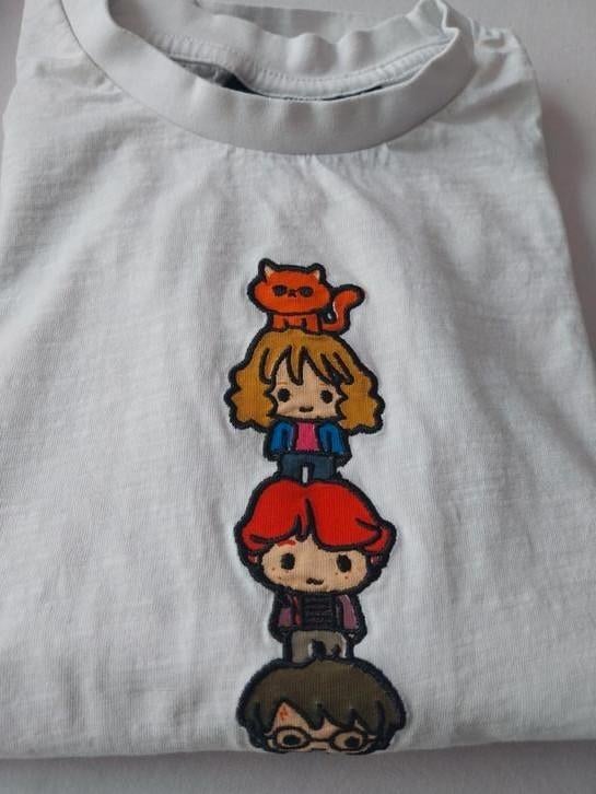 T-shirt Harry Potter,  taille S, Vêtements | Femmes, Enlèvement, Porté