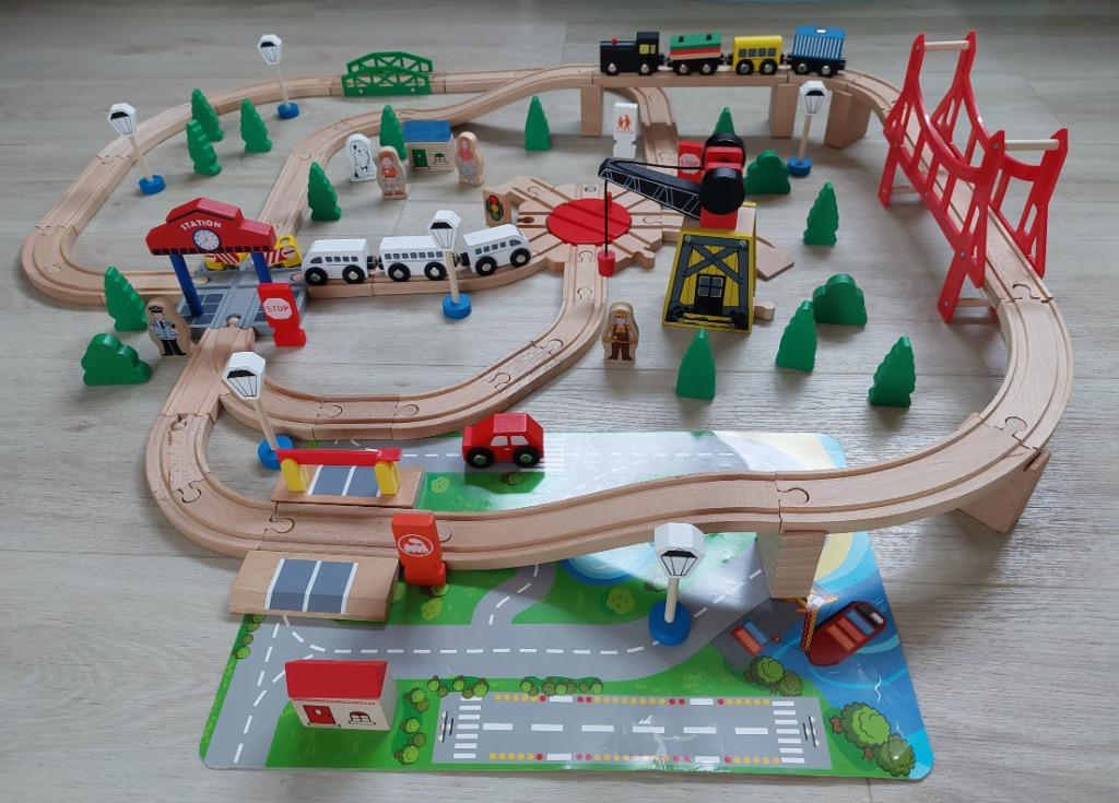 Bandits houten treinset 100 stuks, Kinderen en Baby's, Ophalen, Zo goed als nieuw, Overige typen