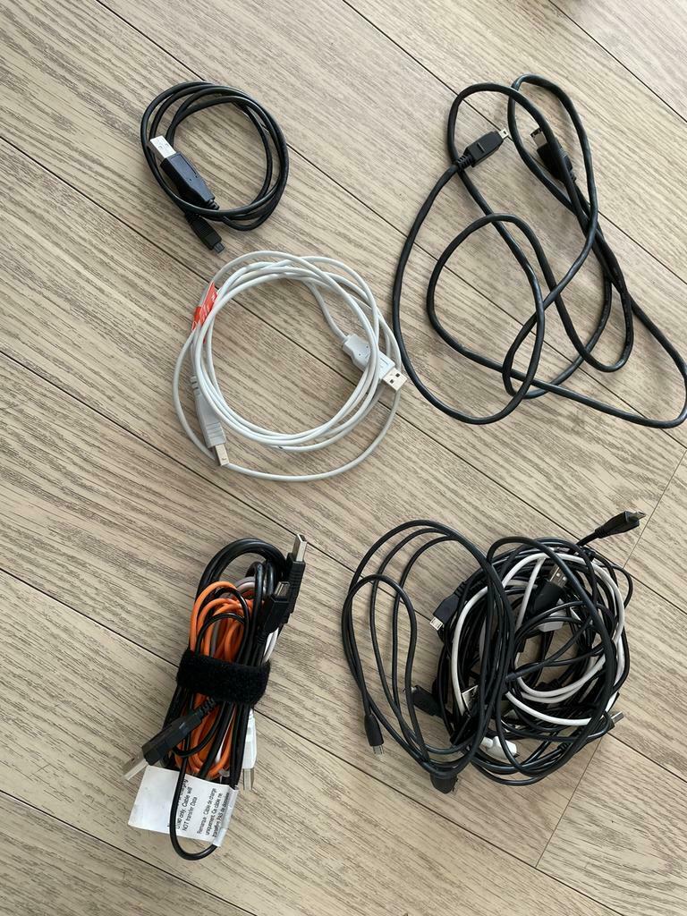 Verschillende USB kabels, Doe-het-zelf en Bouw, Elektriciteit en Kabels, Ophalen of Verzenden, Zo goed als nieuw, Kabel of Snoer