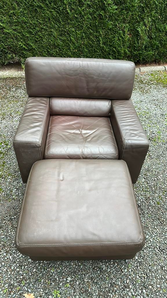 Chaise longue en cuir moderne avec pouf séparé, Une personne, Enlèvement, Utilisé, 125 à 150 cm