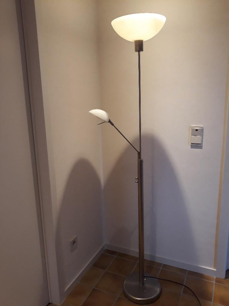 lampe de lecture sur pied, Enlèvement