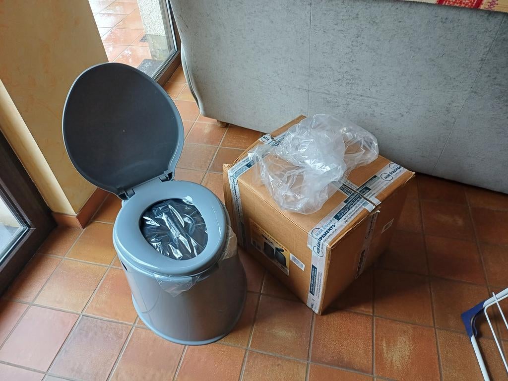 Toilette portative pour camping, Enlèvement, Neuf