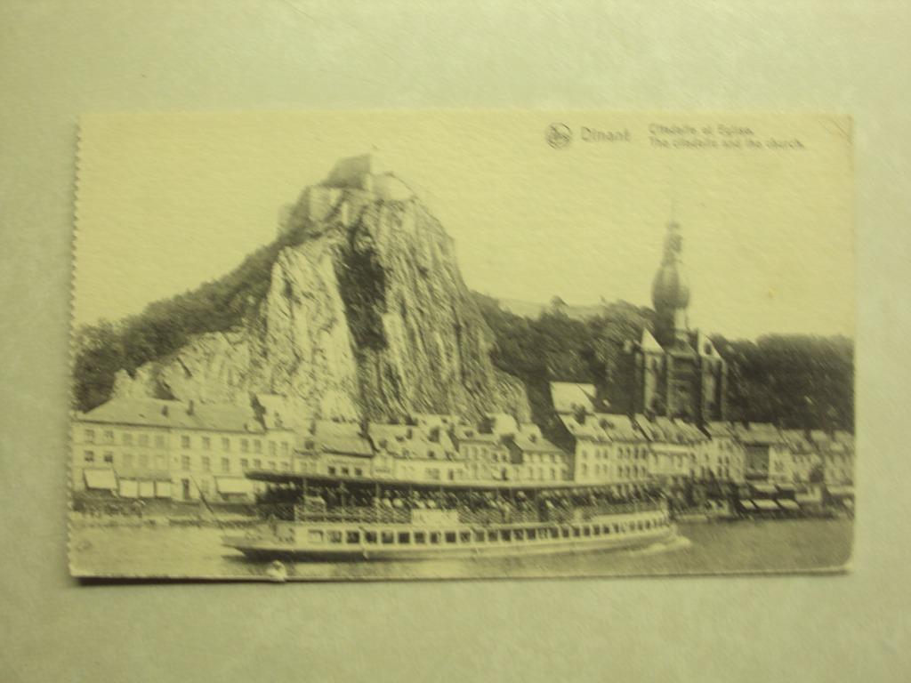 52332 - DINANT - CITADELLE ET EGLISE, Enlèvement ou Envoi