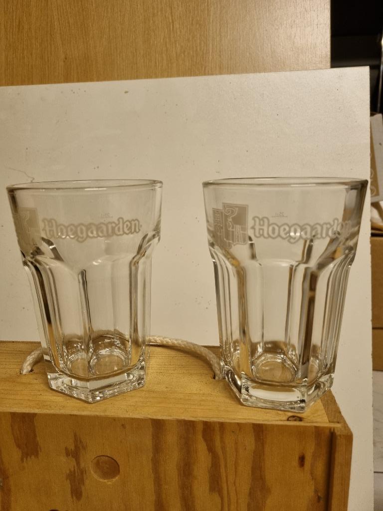 2 bierglazen Hoegaarden, Verzamelen, Ophalen, Nieuw, Bierglas