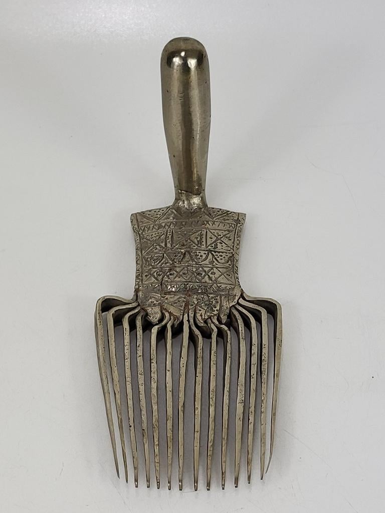 Peigne ethnographique antique en métal/outils de tissage, Enlèvement ou Envoi