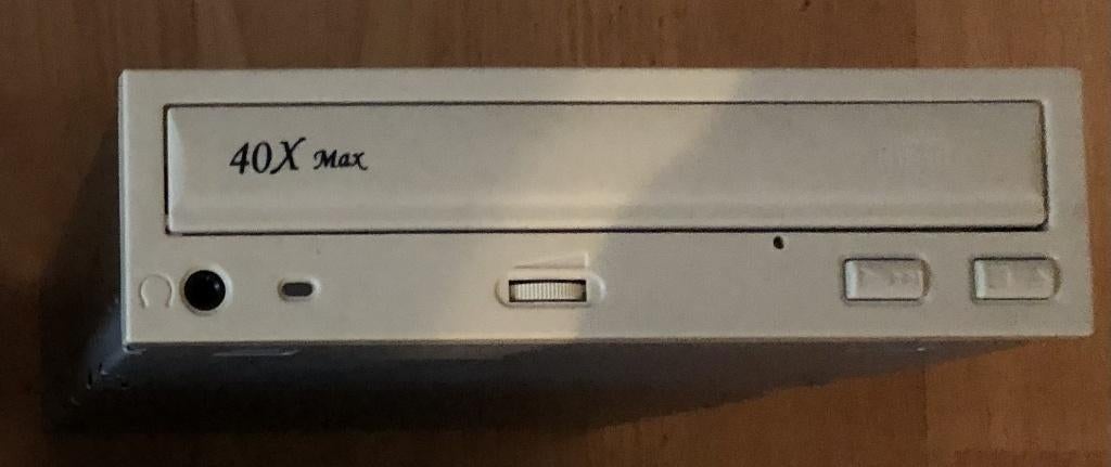 Lite-On CDRom drive (LTN-382, 40-speed, IDE) (NIEUW), Informatique & Logiciels, Enlèvement, Comme neuf, Interne, Cd
