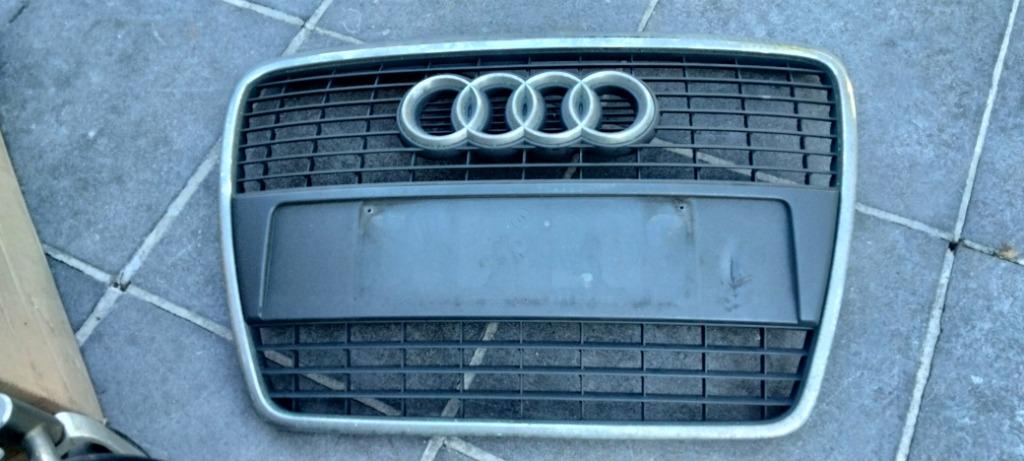 Audi A6 bumper grille chroom 4F0853651, Enlèvement, Utilisé, Audi, Pare-chocs