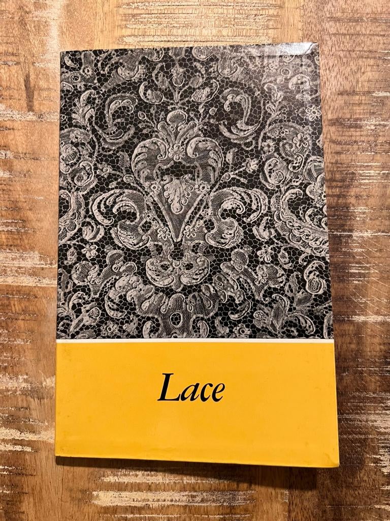 Lace - L.W. van der Meulen-Nulle 1964, Boeken, Kunst en Cultuur | Beeldend, Gelezen, Overige onderwerpen, Ophalen of Verzenden