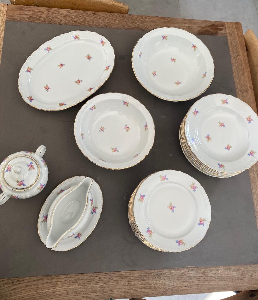 service ancien, 23 pièces, Ophalen