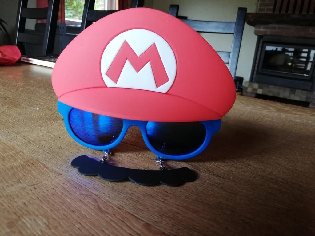 Lunettes Mario Bros (Nintendo), Enfants & Bébés, Costumes de carnaval & Déguisements, Enlèvement ou Envoi, Comme neuf, Garçon ou Fille