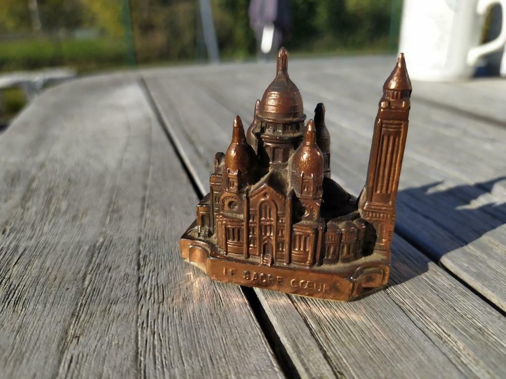 Réplique du "Sacré cœur" de Paris, effet cuivré - L : 5,5 cm, Collections, Enlèvement ou Envoi
