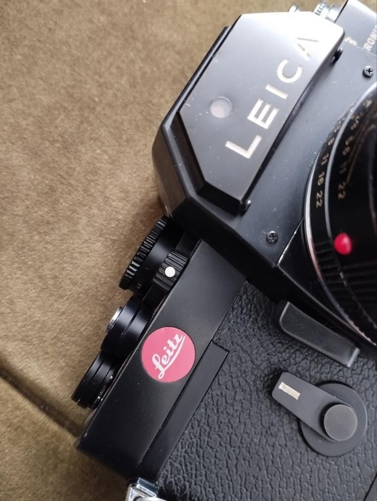 Leica R3 Electronic met Leica Elmarit 90mm 2.8 lens, Germany, Ophalen of Verzenden, Gebruikt, Spiegelreflex, Leica