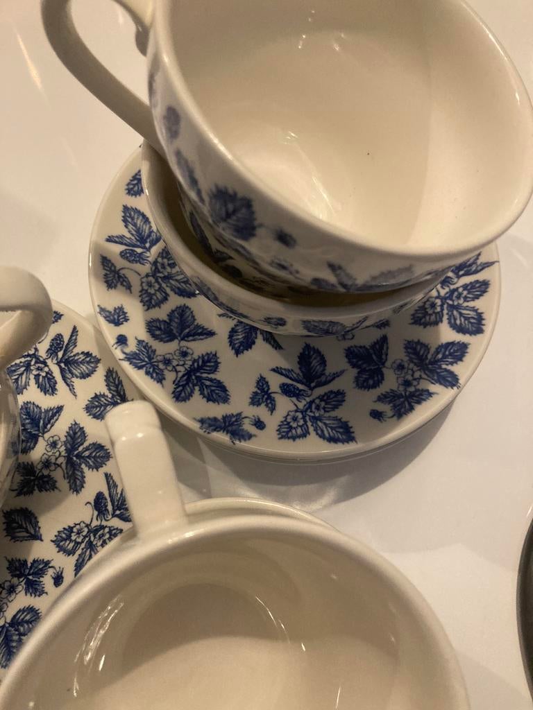 Churchill vintage servies 25-delig in perfecte staat, Ophalen