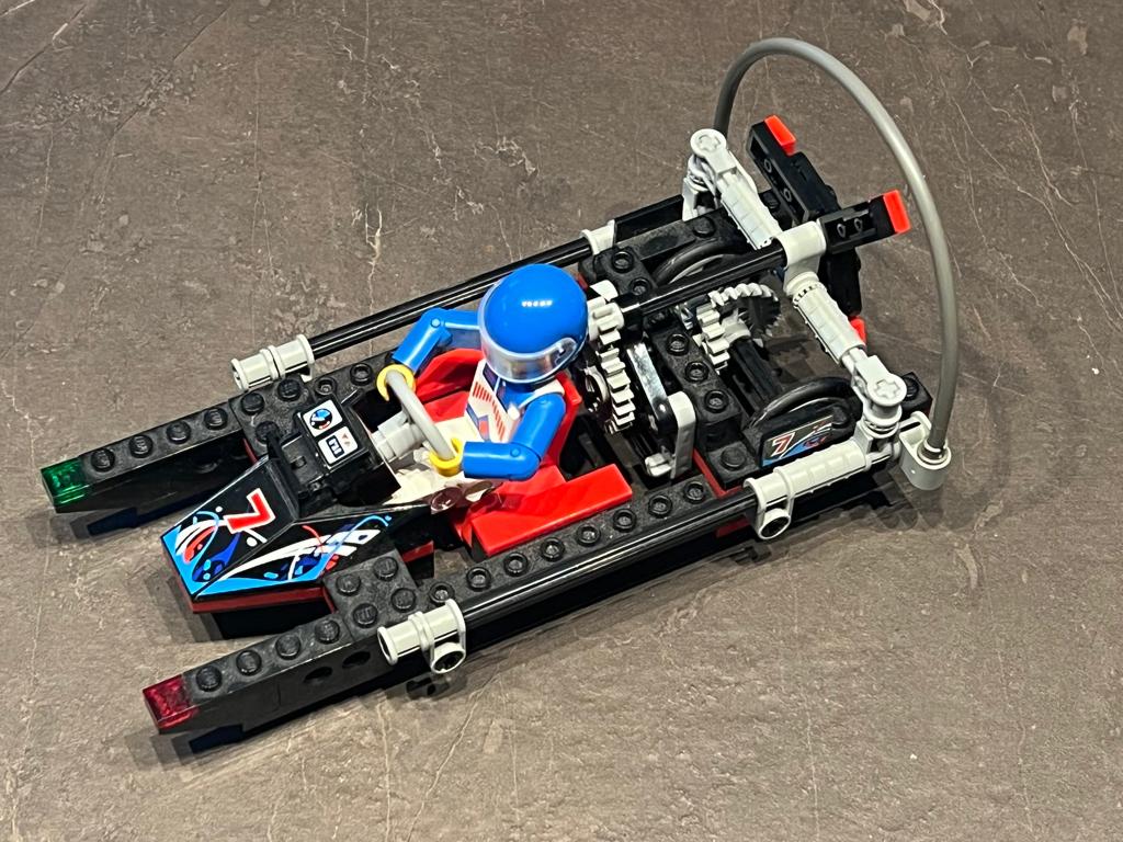 Lego Technic 8223 Hydrofoil 7, Ophalen of Verzenden, Zo goed als nieuw, Complete set, Lego