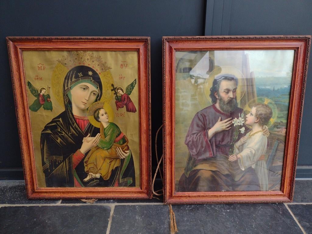 Antieke religieuze kaders, Ophalen