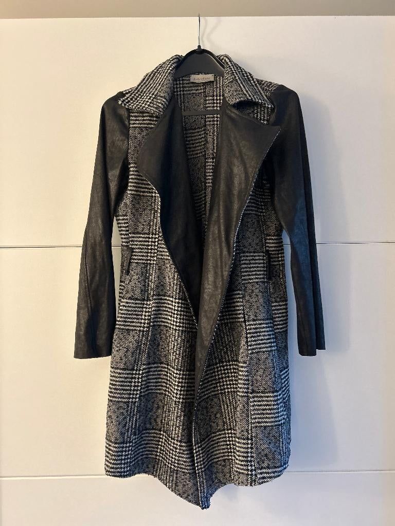 Amélie & Amélie zwart-wit gestreepte jas, Vêtements | Femmes, Vestes | Hiver, Taille 42/44 (L), Enlèvement ou Envoi, Comme neuf