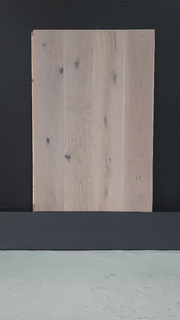 Parquet en chêne, vernis mat fumée €29,95, Bricolage & Construction, Neuf, Enlèvement ou Envoi, Parquet, 150 cm ou plus