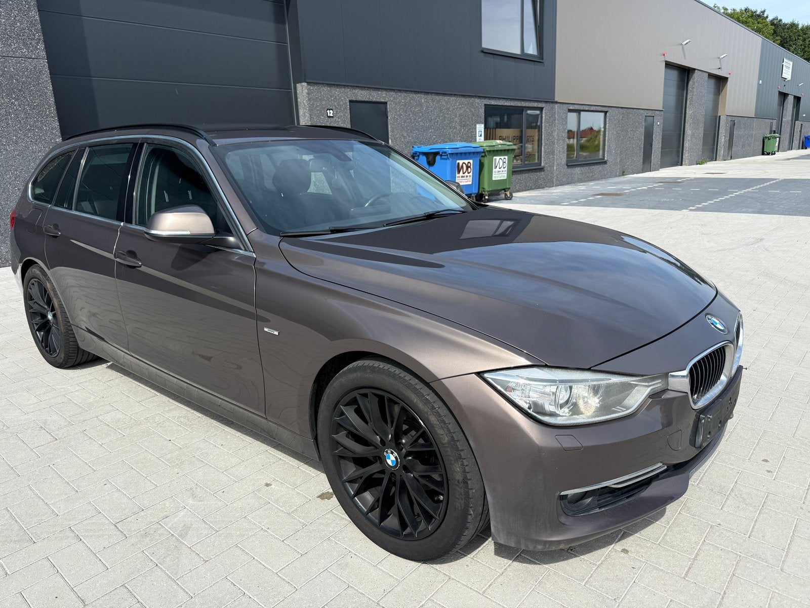 Bmw 318d - luxury line - automaat - met veel opties!, Auto's, Automaat, Euro 5, Leder, Bedrijf