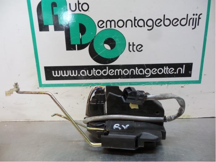 Deurslot Mechaniek 2Deurs rechts van een Hyundai Getz (Getz, Gebruikt, -, -, Ophalen of Verzenden