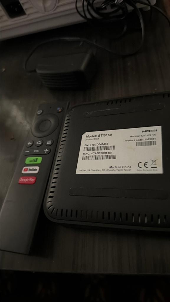 Tv box, Enlèvement, Comme neuf
