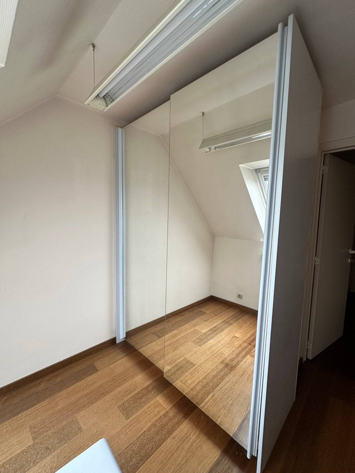 Kleerkast met spiegel, Huis en Inrichting, Ophalen, Met deur(en), 200 cm of meer, 150 tot 200 cm