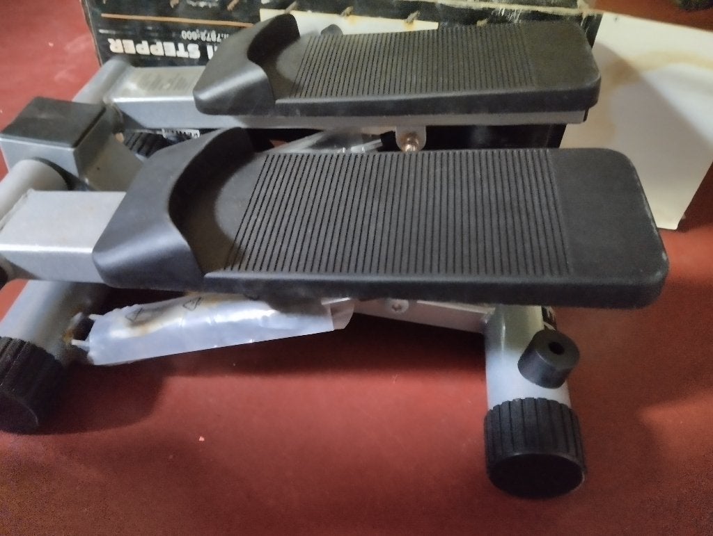mini stepper KETTNES dans sa boîte d'origine, Enlèvement, Comme neuf, Appareil step