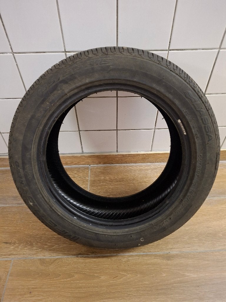 2 zomerbanden Lassa Revola 185/55 R15 82V zonder velg, Auto-onderdelen, Ophalen, Gebruikt, 15 inch, 185 mm