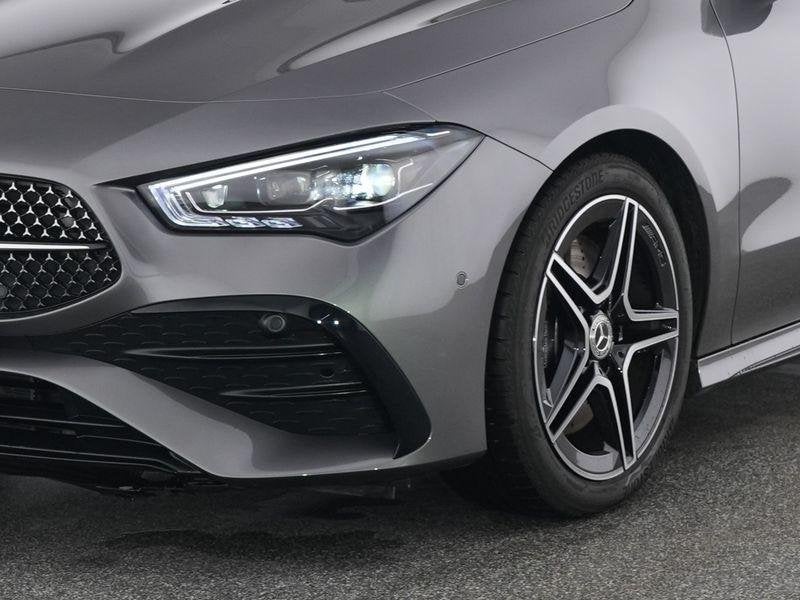 Mercedes-Benz CLA-Klasse 200 Shooting Brake AMG Line | 360, CLA, Gebruikt, Zwart, 4 cilinders