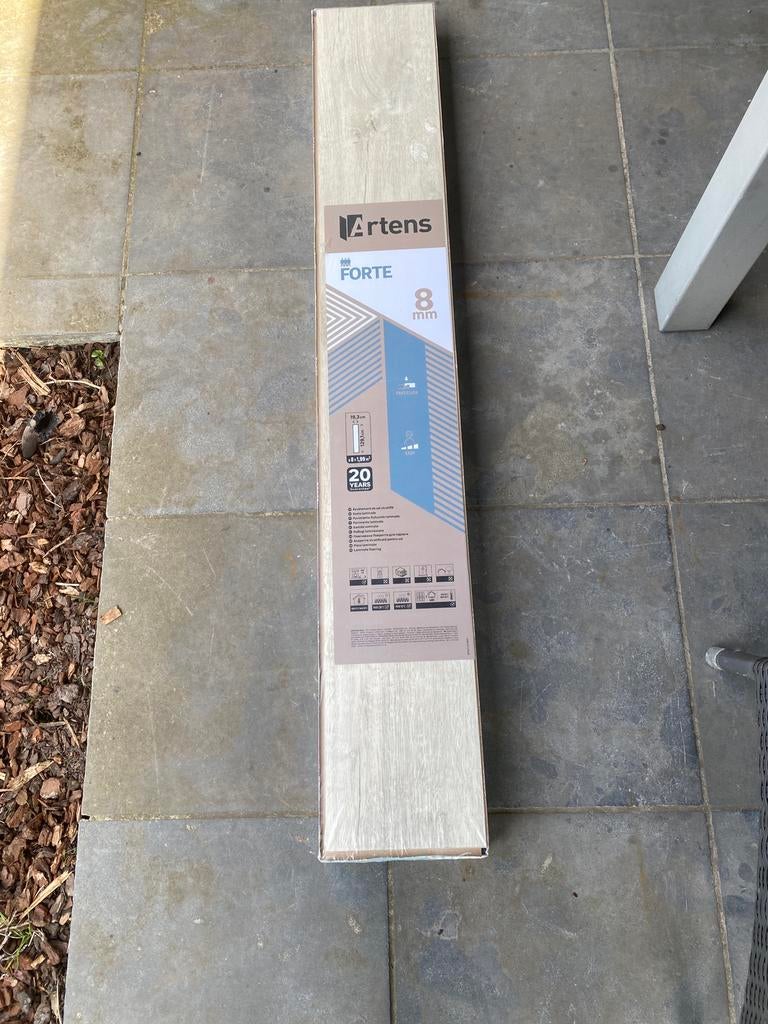 Nieuwe laminaat 8 mm met gratis ondervloer, Ophalen, Nieuw, 10 m² of meer, Laminaat