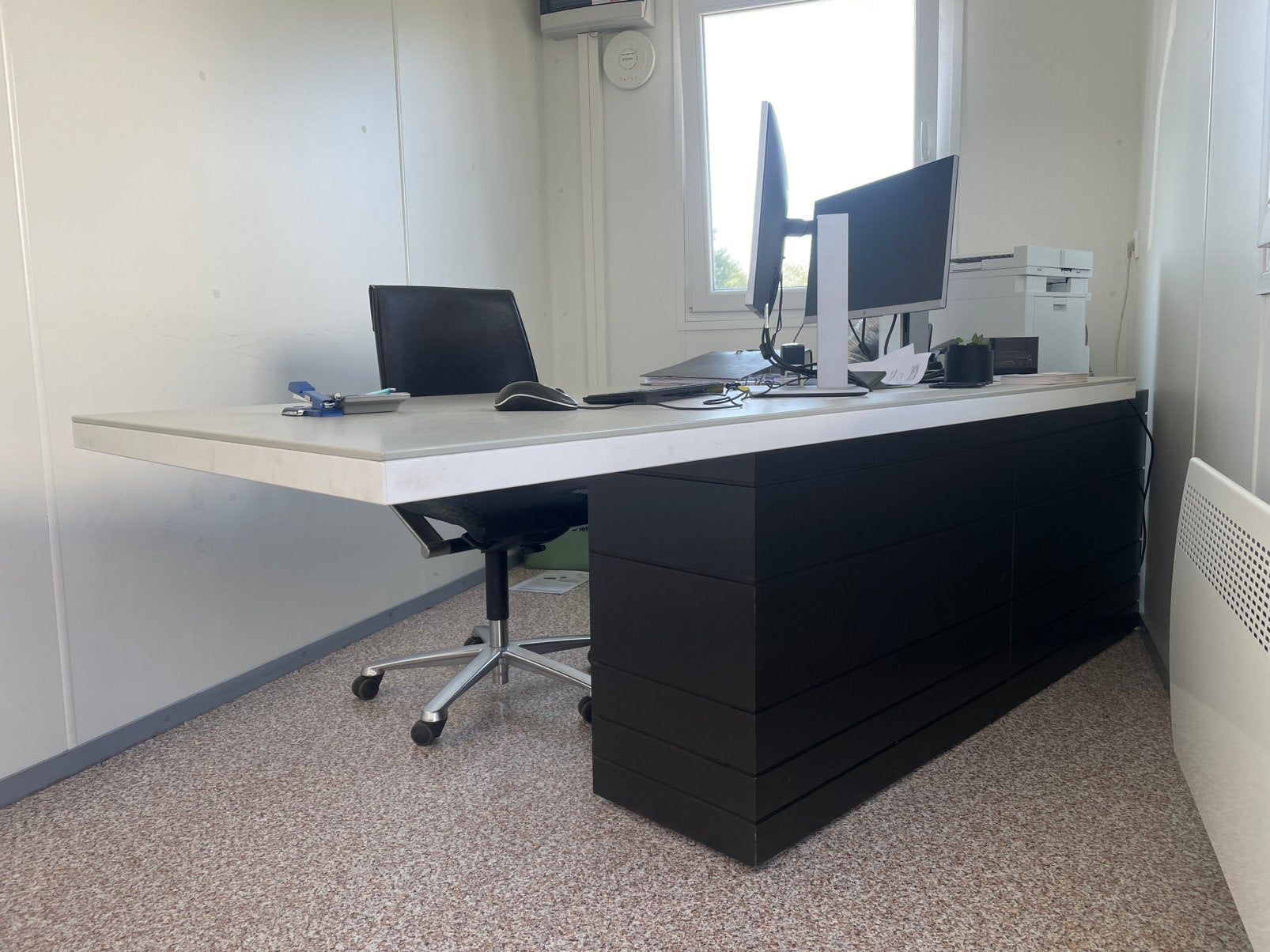 Bureau meubel (Audi) Links en rechts model, Ophalen, Bureau