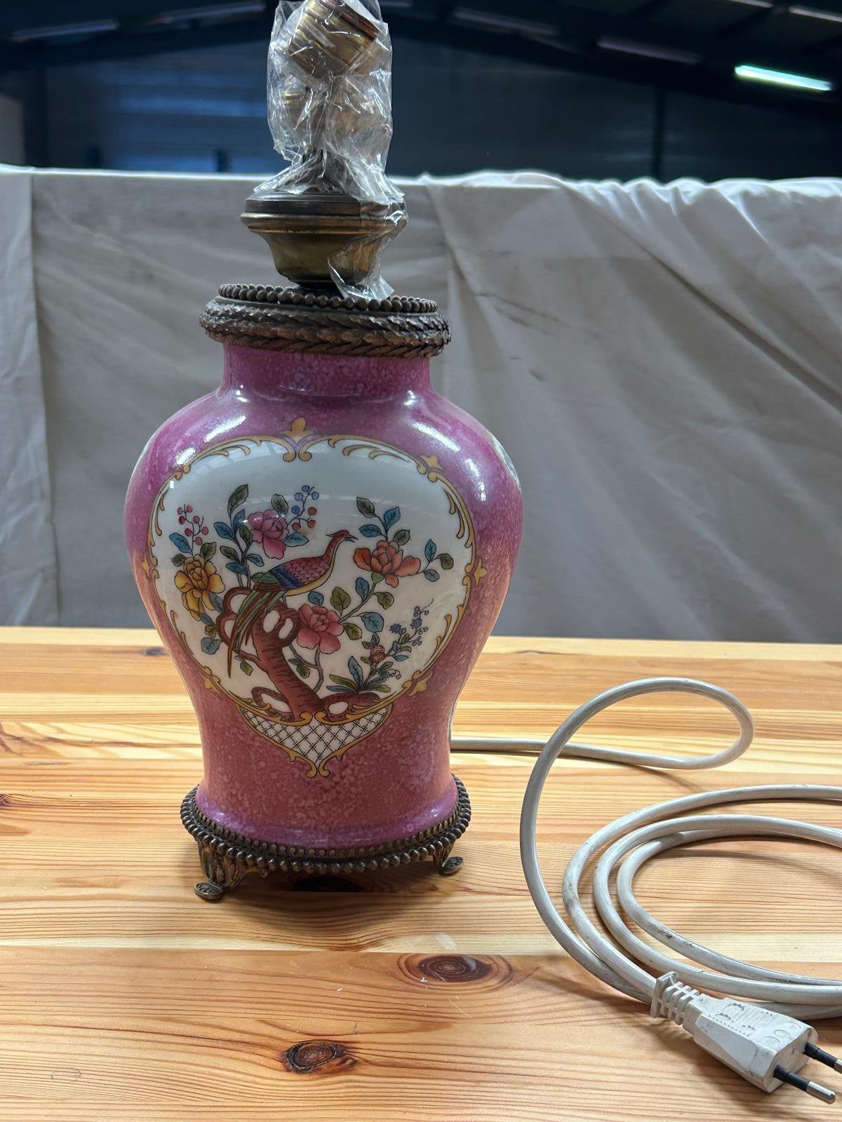 Vintage tafellamp in roze porselein – vogel- & bloemendecor, Huis en Inrichting, Ophalen, Gebruikt