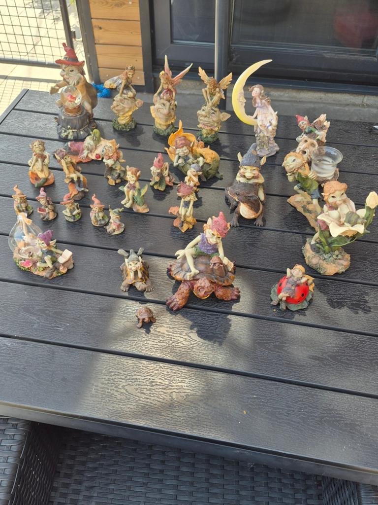 Lot van 27 pixies, Verzamelen, Ophalen, Zo goed als nieuw