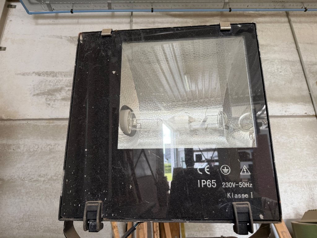 Bouw, Ophalen, Gebruikt, Lamp, Met statief