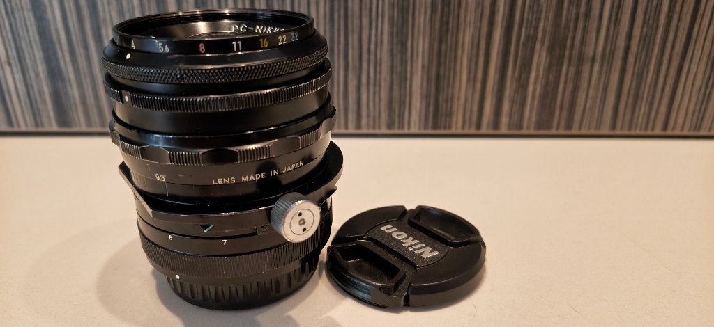 PC nikkor 35 f2.8 schiftlens, TV, Hi-fi & Vidéo, Enlèvement ou Envoi, Utilisé, Reflex miroir, Nikon