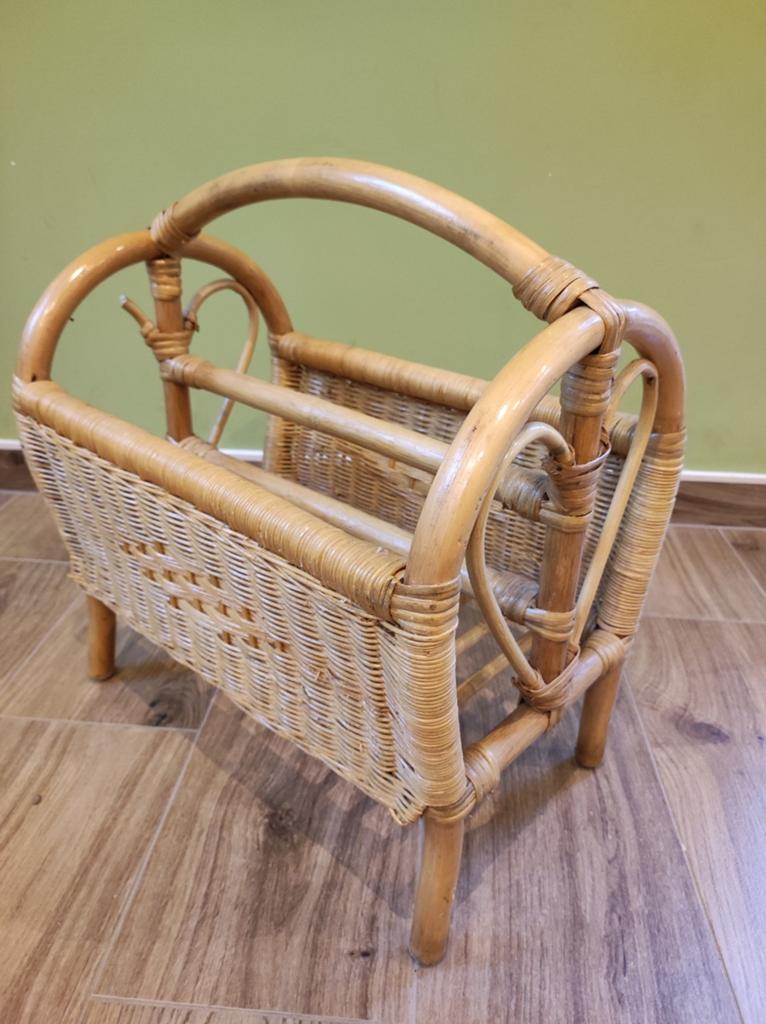 Porte journal/revue en rotin, Huis en Inrichting, Woonaccessoires | Krantenbakken en Lectuurbakken, Ophalen, Gebruikt
