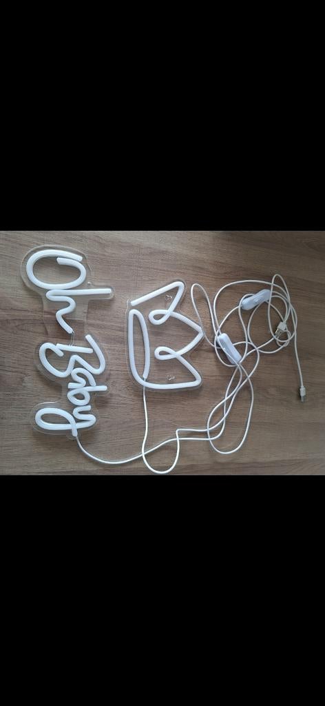Neon licht oh baby met kroontje nieuw, Ophalen