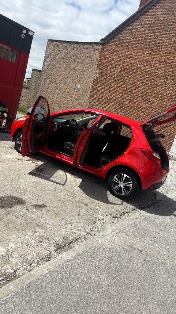 Mazda 2 rouge, Autos, Mazda, Rouge, Achat, Particulier, Essence