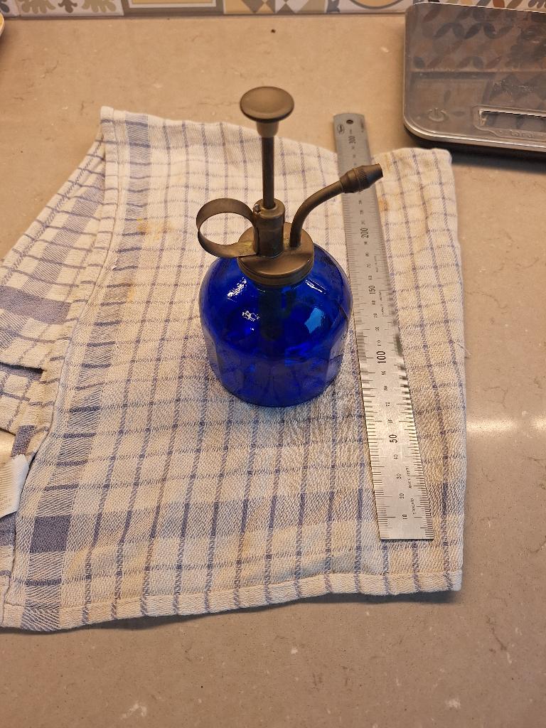 Ancien Vaporisateur de Parfum Verre Bleu Cobalt & Laiton, Antiquités & Art, Antiquités | Verre & Cristal, Enlèvement ou Envoi